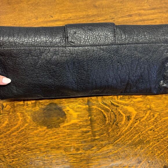 Long Sisley black clutch - faux leather - Picture 2 of 7